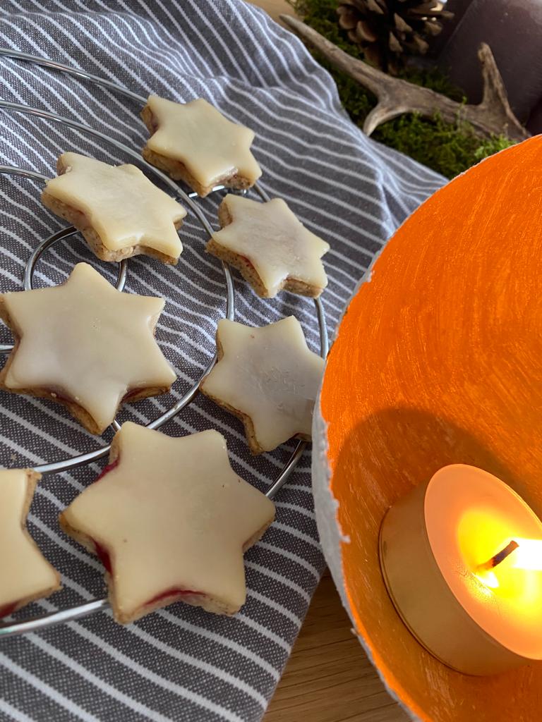 Nuss-Marzipan-Sterne | Rezept(b)OX | MHM-Shop24